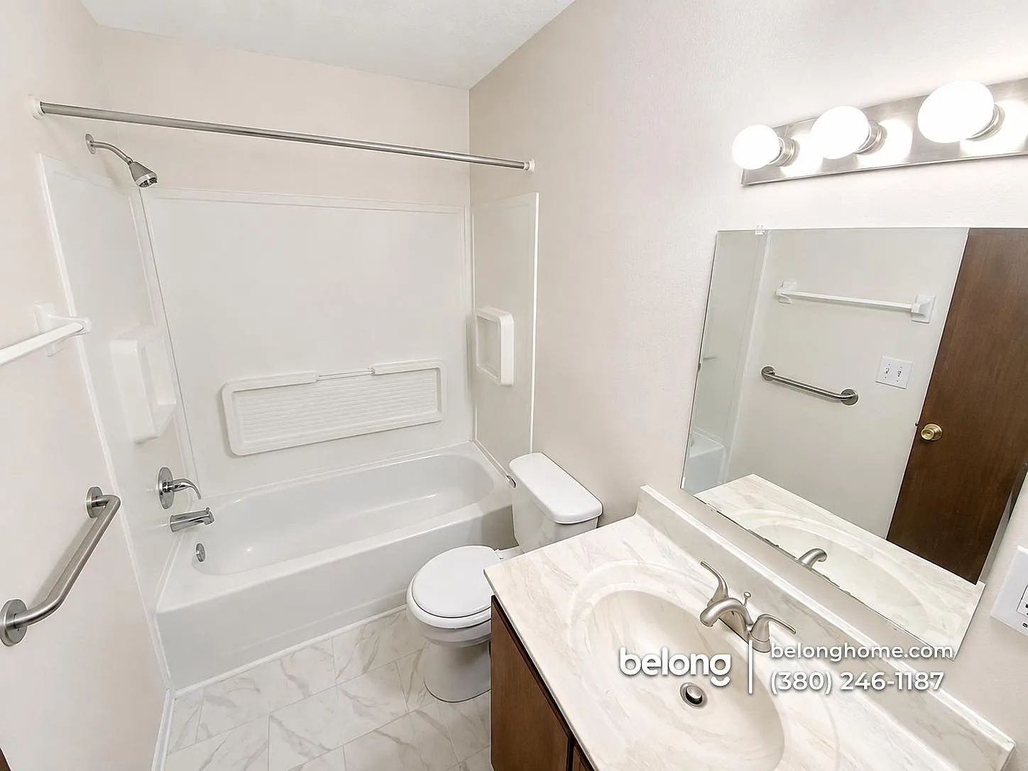 2 bed, 1.0 bath, 832 sqft, $1,095 — Photo 2