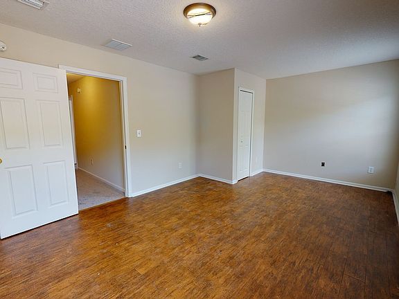 10296-Normanwood-Ct-04302021_101150