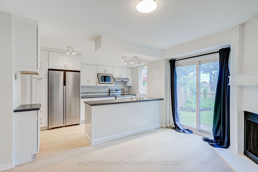 86 James Park Sq, Toronto, ON - View 6