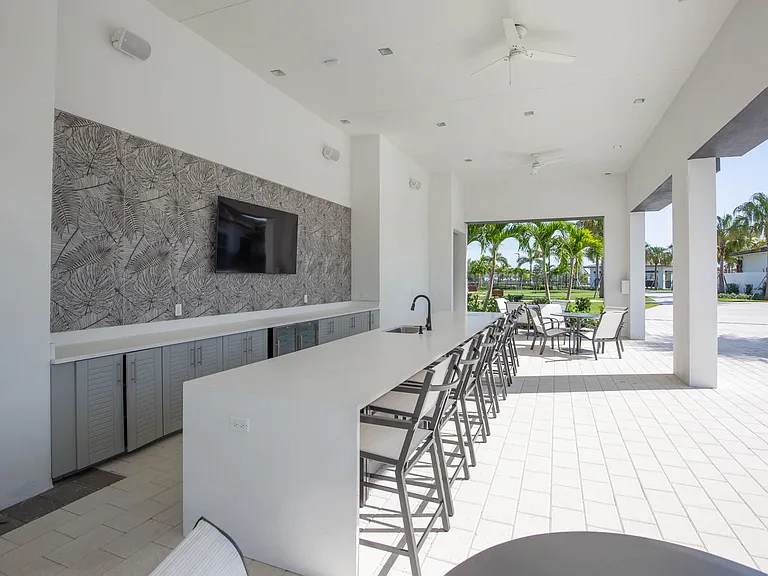 5576 Captiva Ln — Photo 48