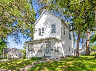 1493 Margaret St, Saint Paul, MN 55106