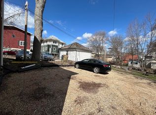 1154 Emerald St APT 2, Madison, WI 53715