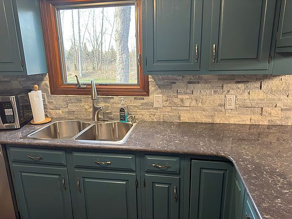 5th image of 2463 Silver Springs Dr