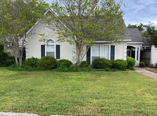204 Greenfield Dr, Greenwood, MS 38930