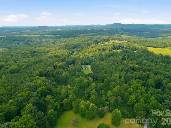 761 Bowles Farm Rd, Statesville, NC 28625
