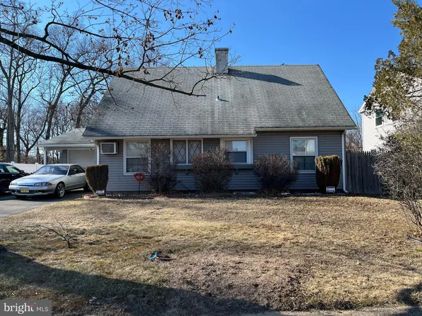 19 Spiralwood Ln, Willingboro, NJ 08046