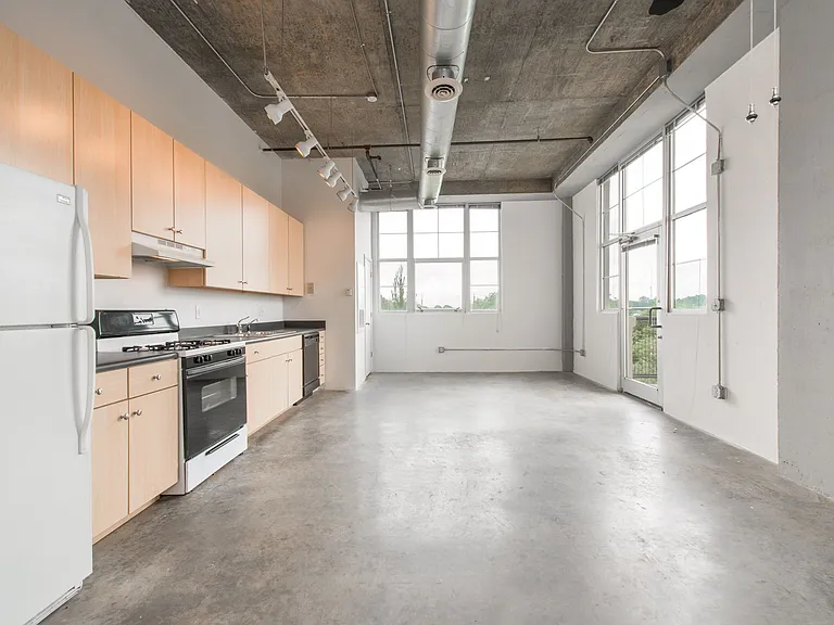 Ice House Lofts — Photo 5