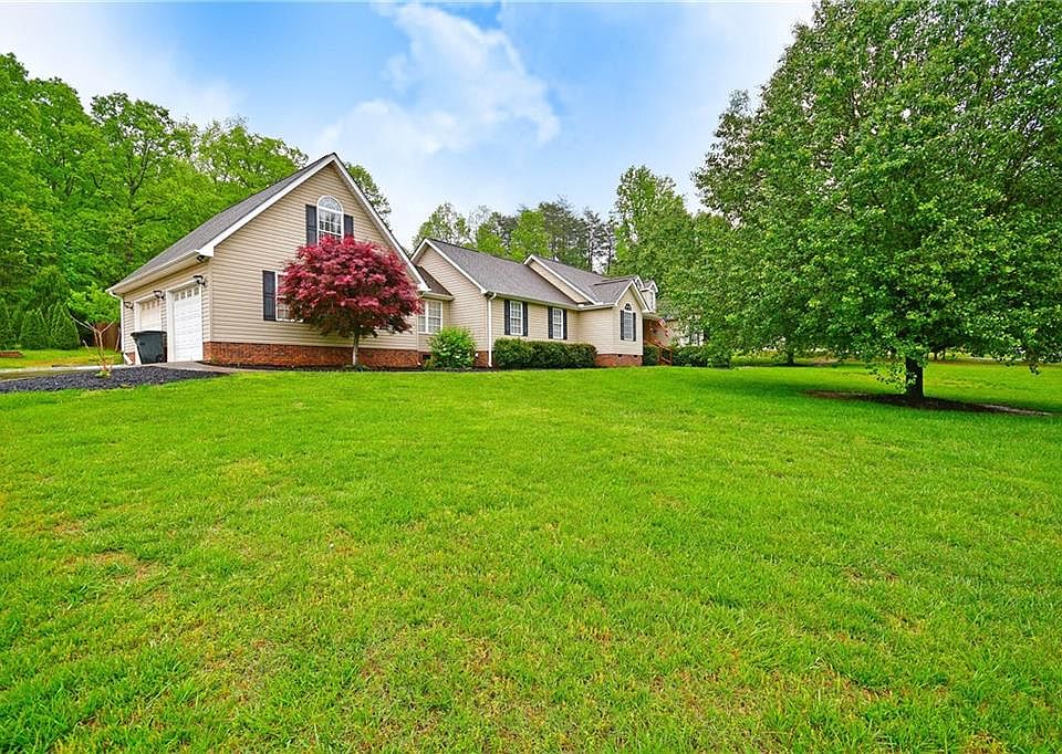 3932 Dacusville Hwy, Easley, SC 29640 MLS 20261826 Zillow