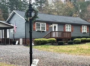 1383 Petes Rd, Lincolnton, NC 28092