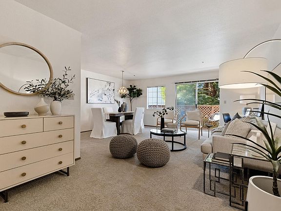 2nd image of 1018 San Gabriel Cir Unit 423