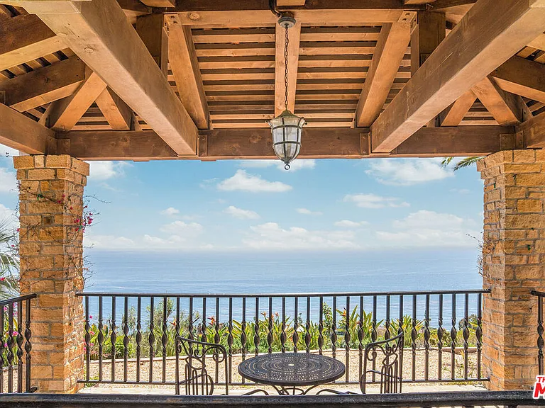 4440 Encinal Canyon Rd #GH — Photo 13