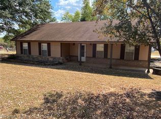 1906 W Shawntel Smith Blvd, Muldrow, OK 74948