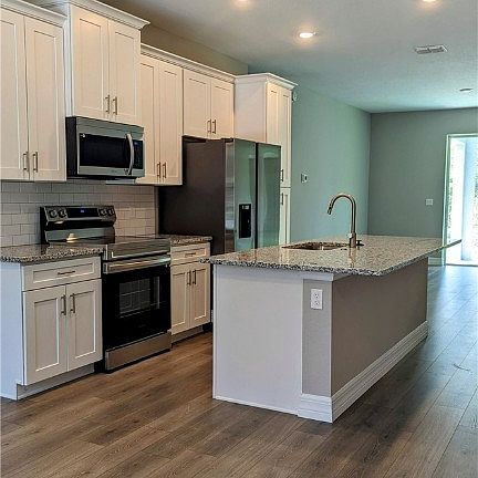 3rd image of 2904 W Gifford Ln