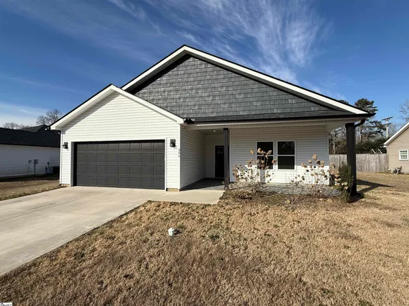 206 Essex Dr, Clinton, SC 29325