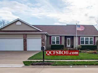 2737 E 59th St, Davenport, IA 52807