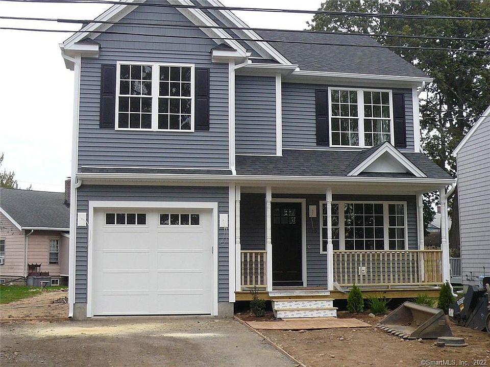 1st image of 675 Oak Bluff Ave