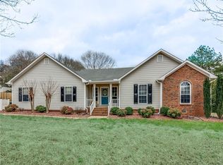 275 Daileys Plantation Dr, McDonough, GA