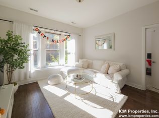 348 W Dickens Ave #2, Chicago, IL 60614
