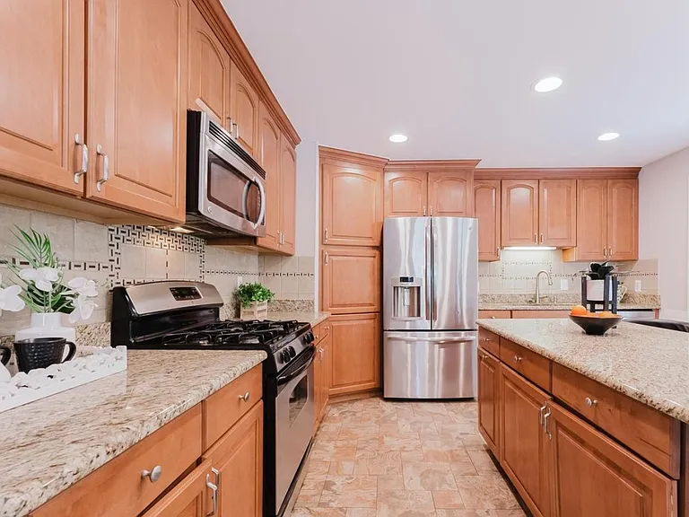 5034 Portsmouth Rd — Photo 5