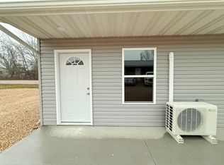 850 Marlette Dr #A, Bourbon, MO 65441