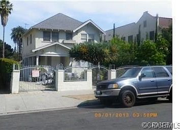 1st image of 1946 S La Salle Ave
