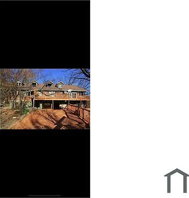 2 bed, 3750 sqft, $2,950 — Photo 2
