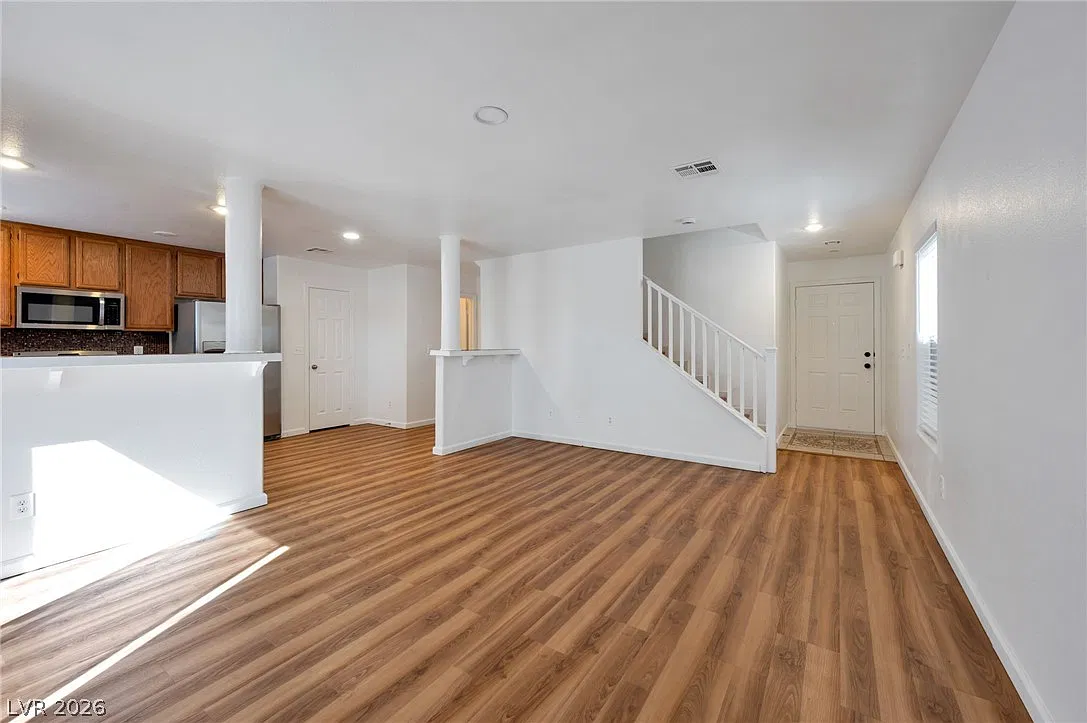 4 bed, 2.5 bath, 1511 sqft, $1,995 — Photo 4