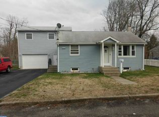 14 1st Ave, Pemberton, NJ 08068