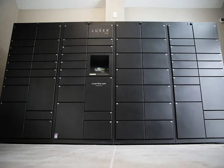 Emerson 1600 — Photo 13