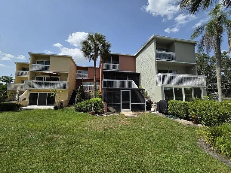 2424 W Tampa Bay Blvd #I103 — Photo 19