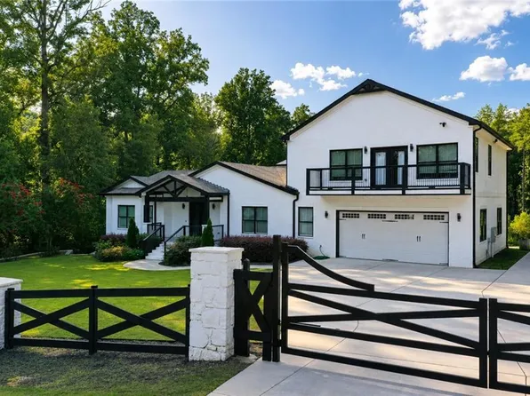 543 Duck Rd, Braselton, GA 30517