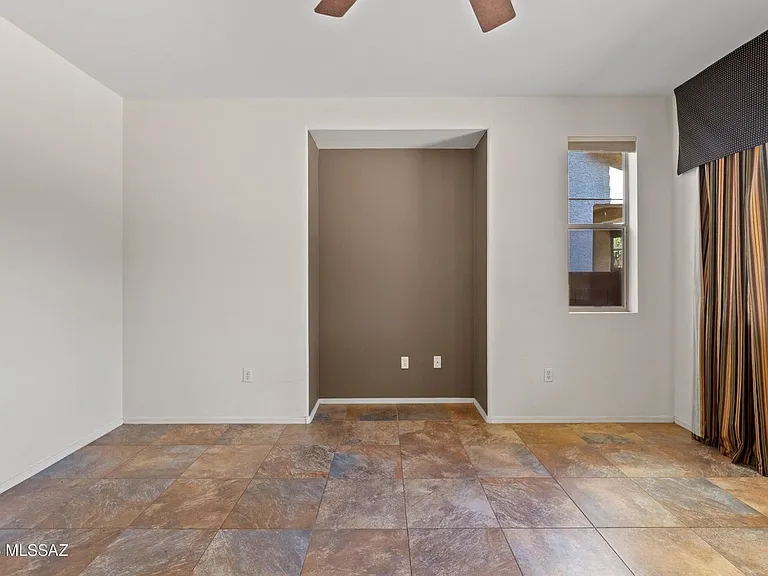 1605 W Homecoming Way — Photo 12