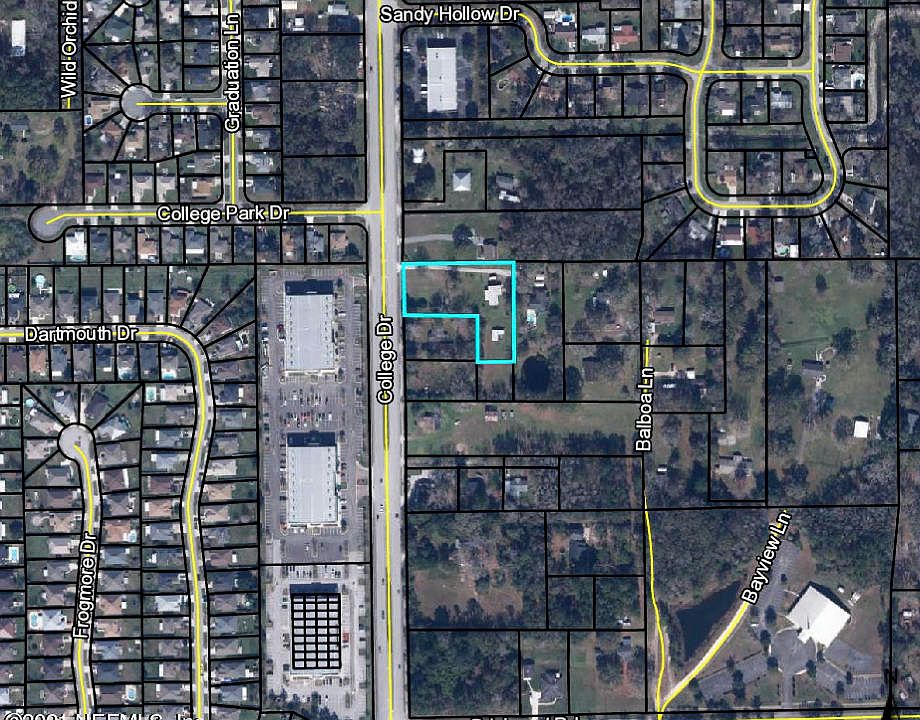 1st image of 395 College Dr