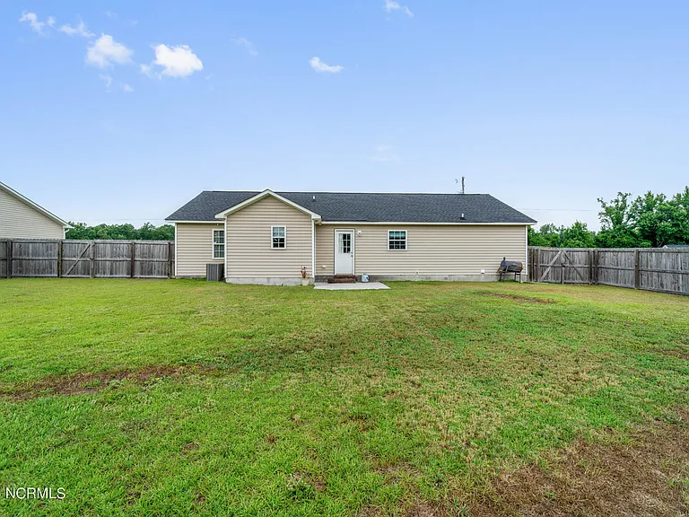 120 Woodbury Farm Dr — Photo 18
