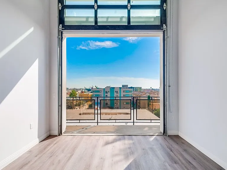Lux Lofts LA — Photo 27