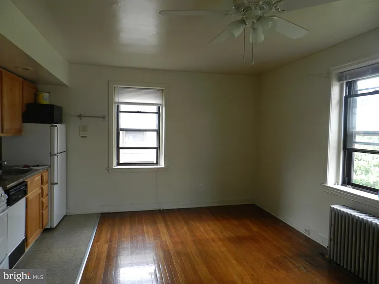 1934 Waverly St #B303 — Photo 5