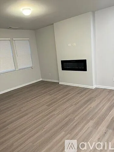 200 Turner Ln — Photo 7
