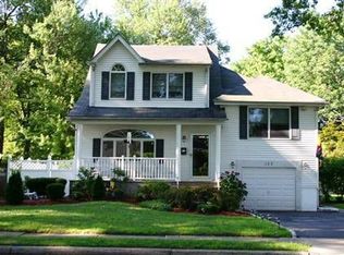 188 Norman Way, Paramus, NJ 07652