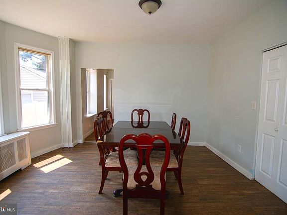 4th image of 219 Park Ln