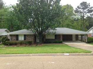 706 Tanglewood Dr, Clinton, MS 39056