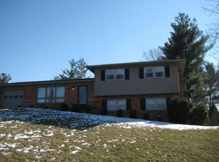 37 Laurel St, Harrisonburg, VA 22801