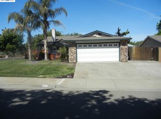 512 Swallow Dr, Livermore, CA 94551