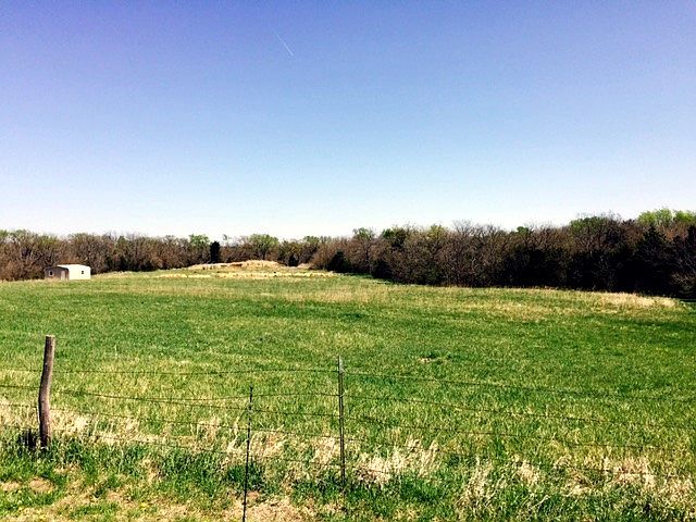 2nd image of Land E 800 Rd