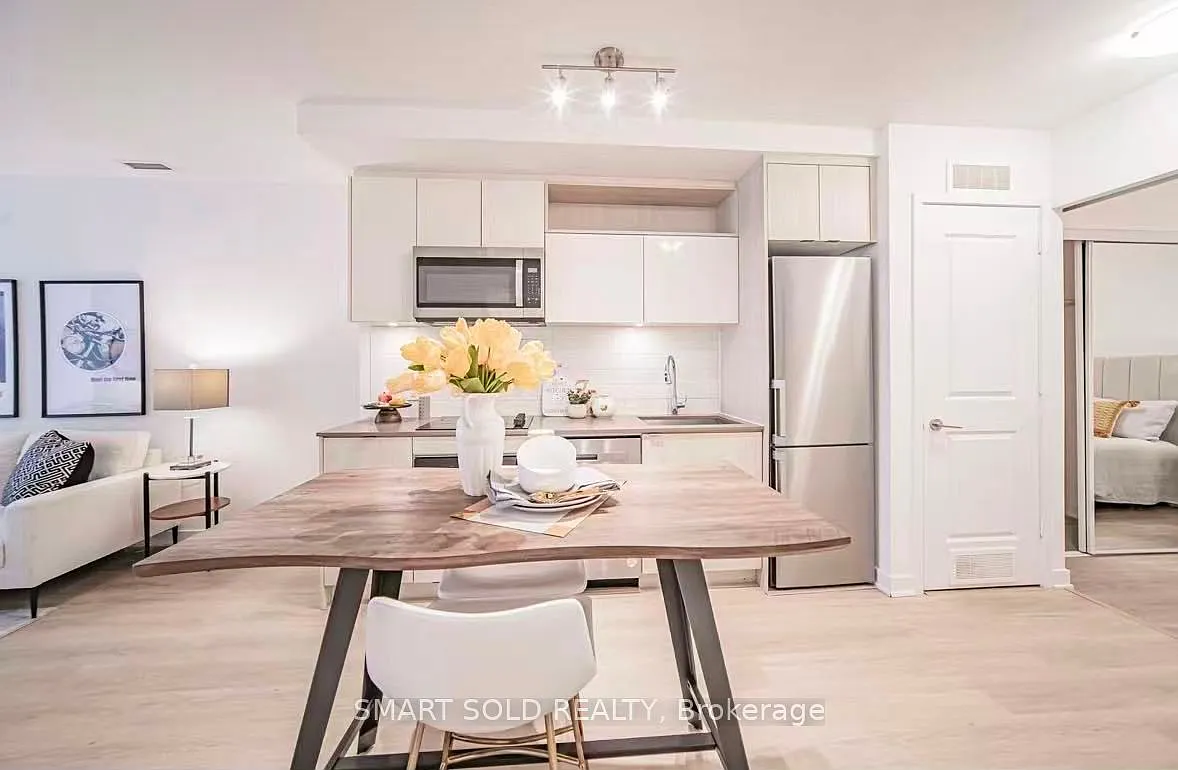 2 bed, $2,900 — Photo 4