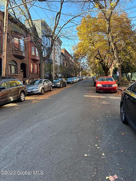 3rd image of 120 Lancaster Street