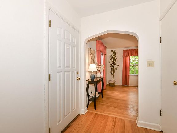 4th image of 4042 N 111th STREET
