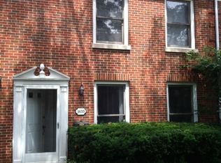 1633 Pebblecreek Dr, Glenview, IL