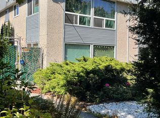 2753 59th Ave SW #A, Seattle, WA 98116