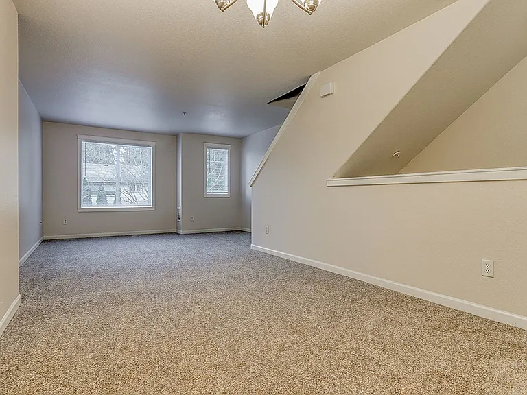 15075 SE Powell Blvd — Photo 34