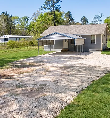 672 County Road 3317 Photo 1